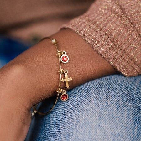 30 Xclusive Designs Of Women's Bracelets, Bangles And Charms You'd Will Want To Keep Looking.
